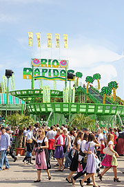 Rio Rapidos auf dem Oktoberfest (©Foto: Martin Schmitz)